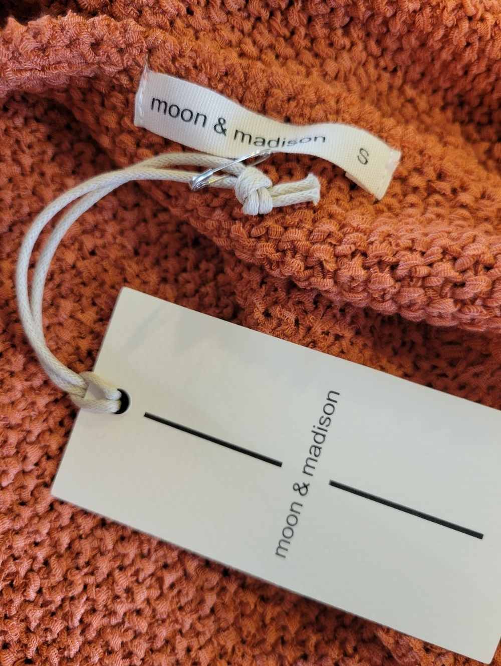 Moon & Madison Terracotta Orange Woven Knit Short Sleeve Sweater Top - Picture 7 of 8